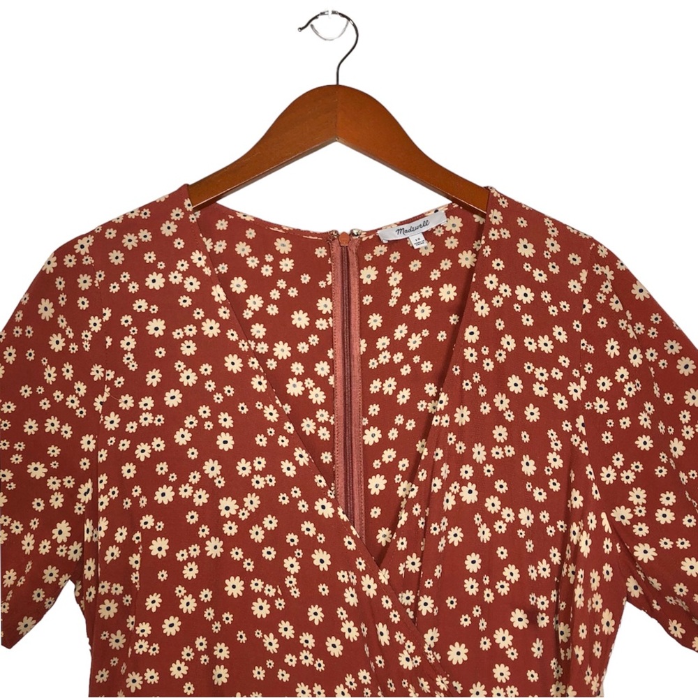 Madewell Wrap-Front Floral Print Daisy Field/Rust Orange Short Sleeve Romper - Picture 6 of 9